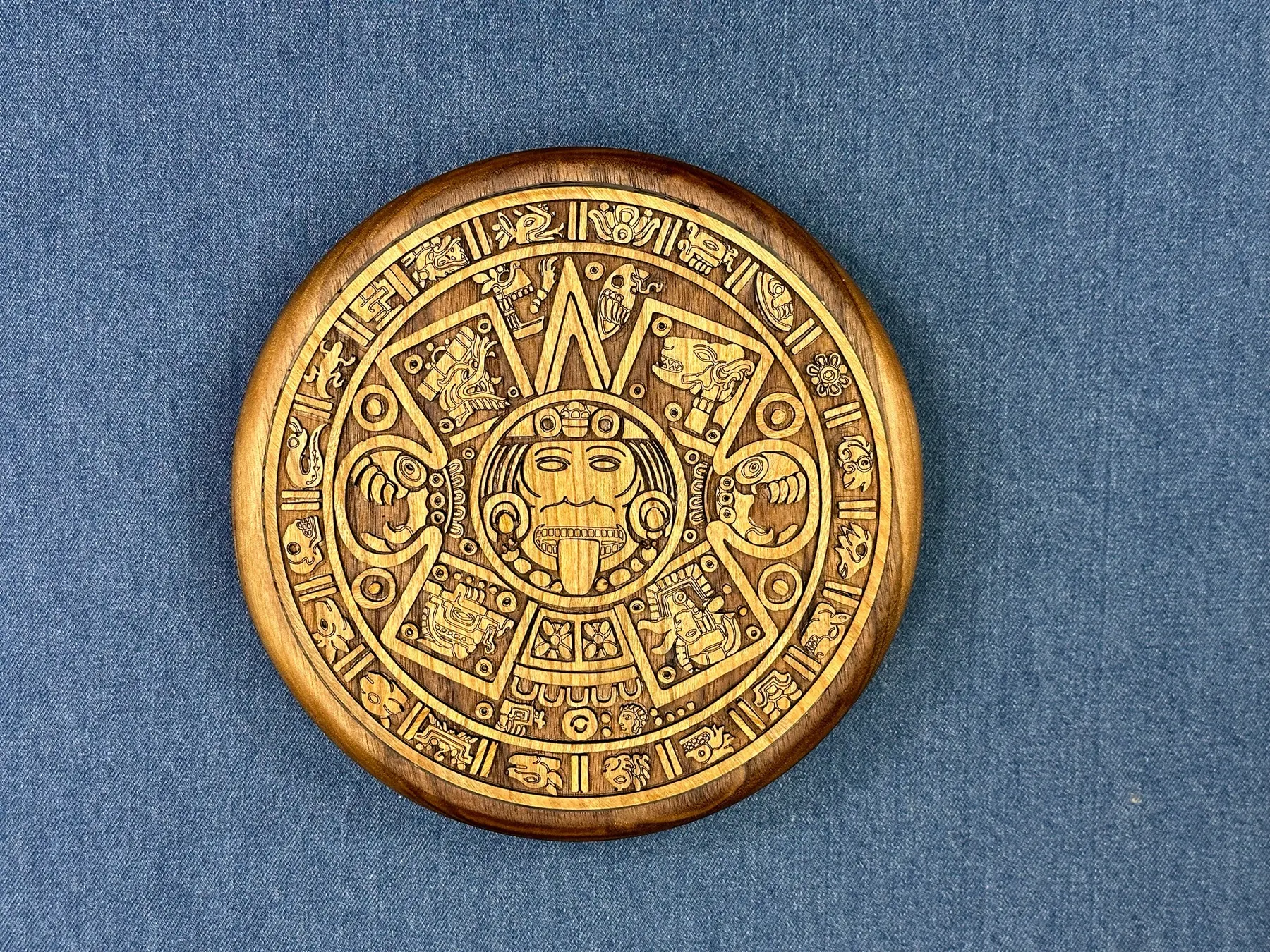 Round Maya / Aztec Jewelry Box: calendar engraving viewed from above