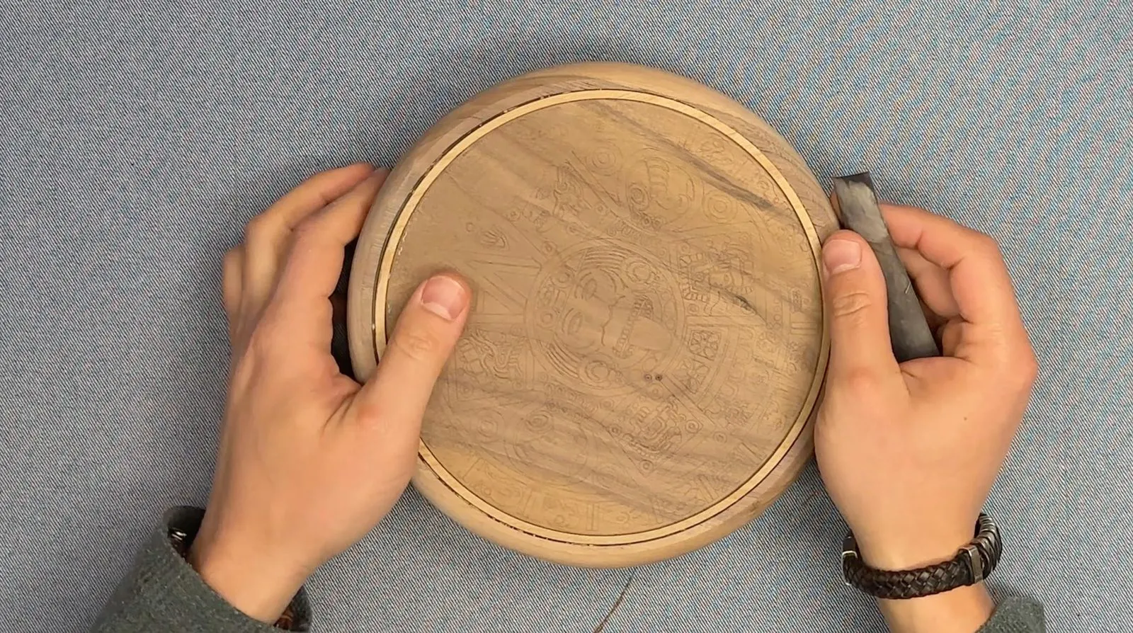 Round Maya / Aztec Jewelry Box: dry fit of the lid and body