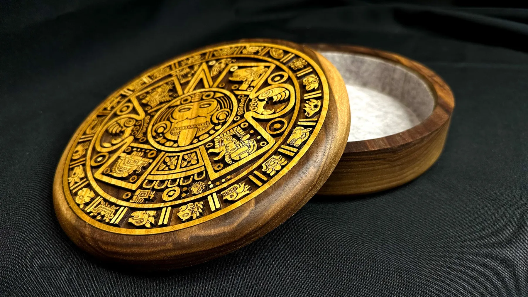 Round Maya / Aztec Jewelry Box: finished box partially open