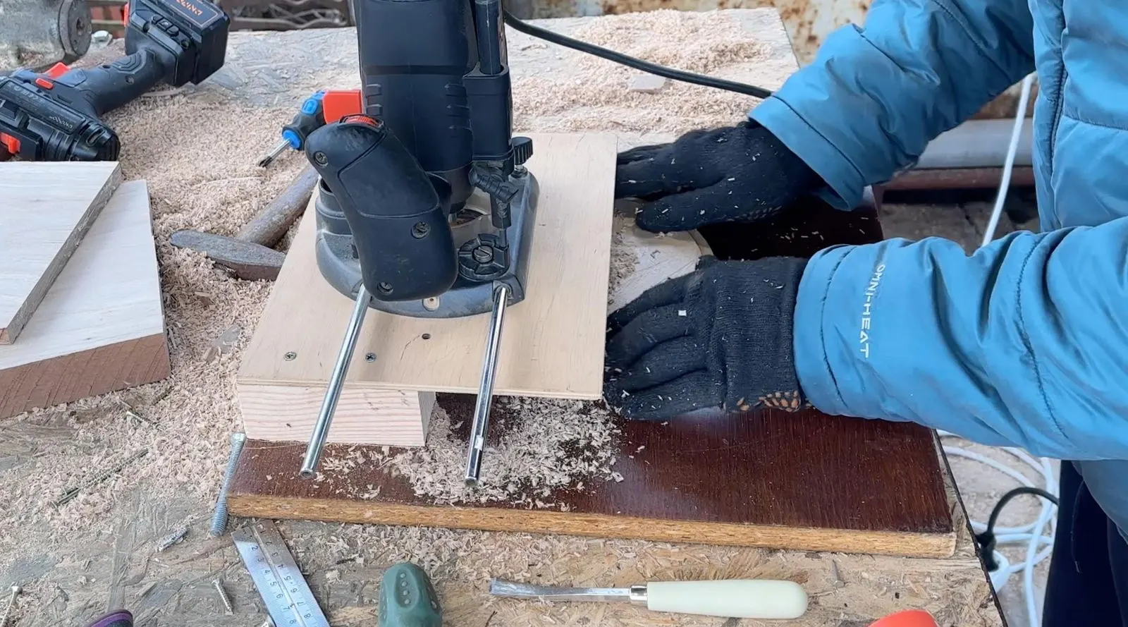 Round Maya / Aztec Jewelry Box: rough cutting the walnut panels
