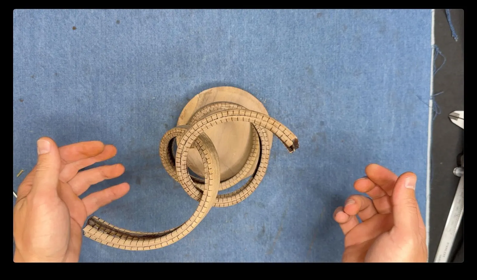 Gesture-Controlled DNA Lamp: dry fit of the helix and base
