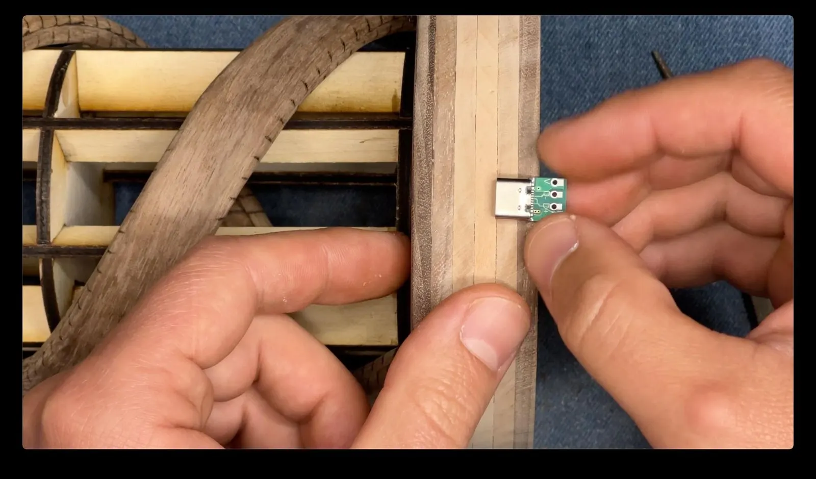 Gesture-Controlled DNA Lamp: mounting the PAJ7620U gesture sensor