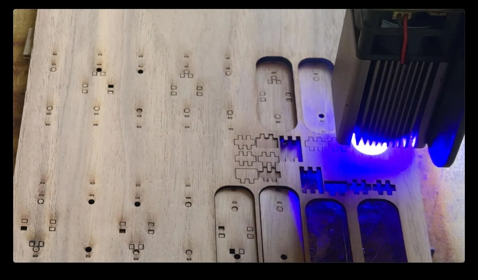 Wooden Reactor Simulator: laser-cut wiring panel
