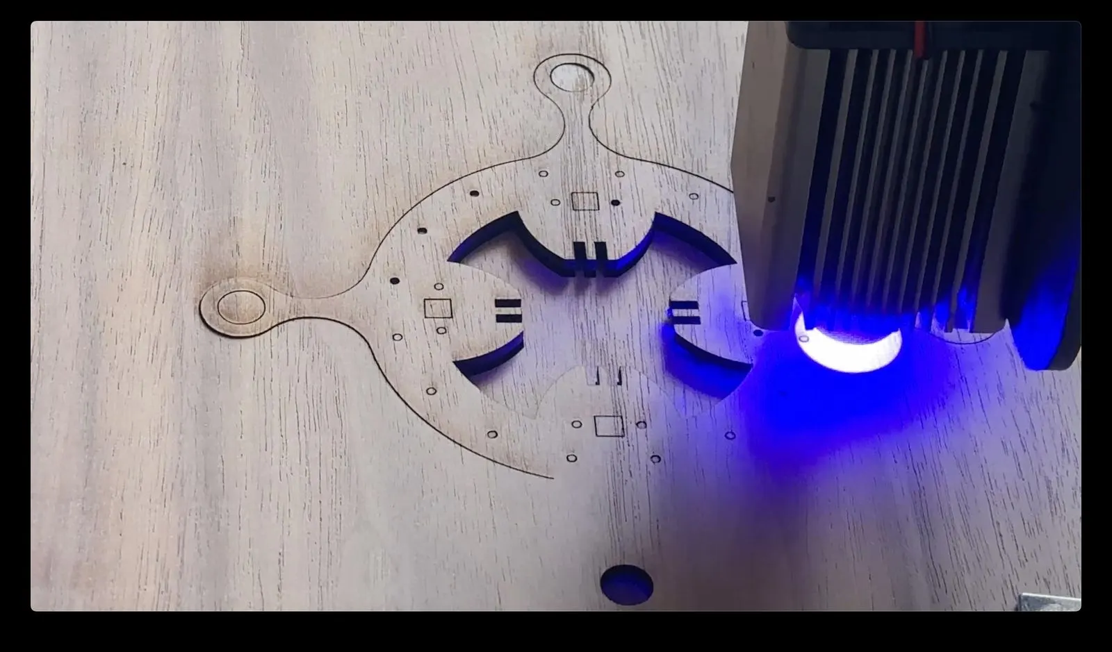 Wooden Reactor Simulator: cutting the cable channels