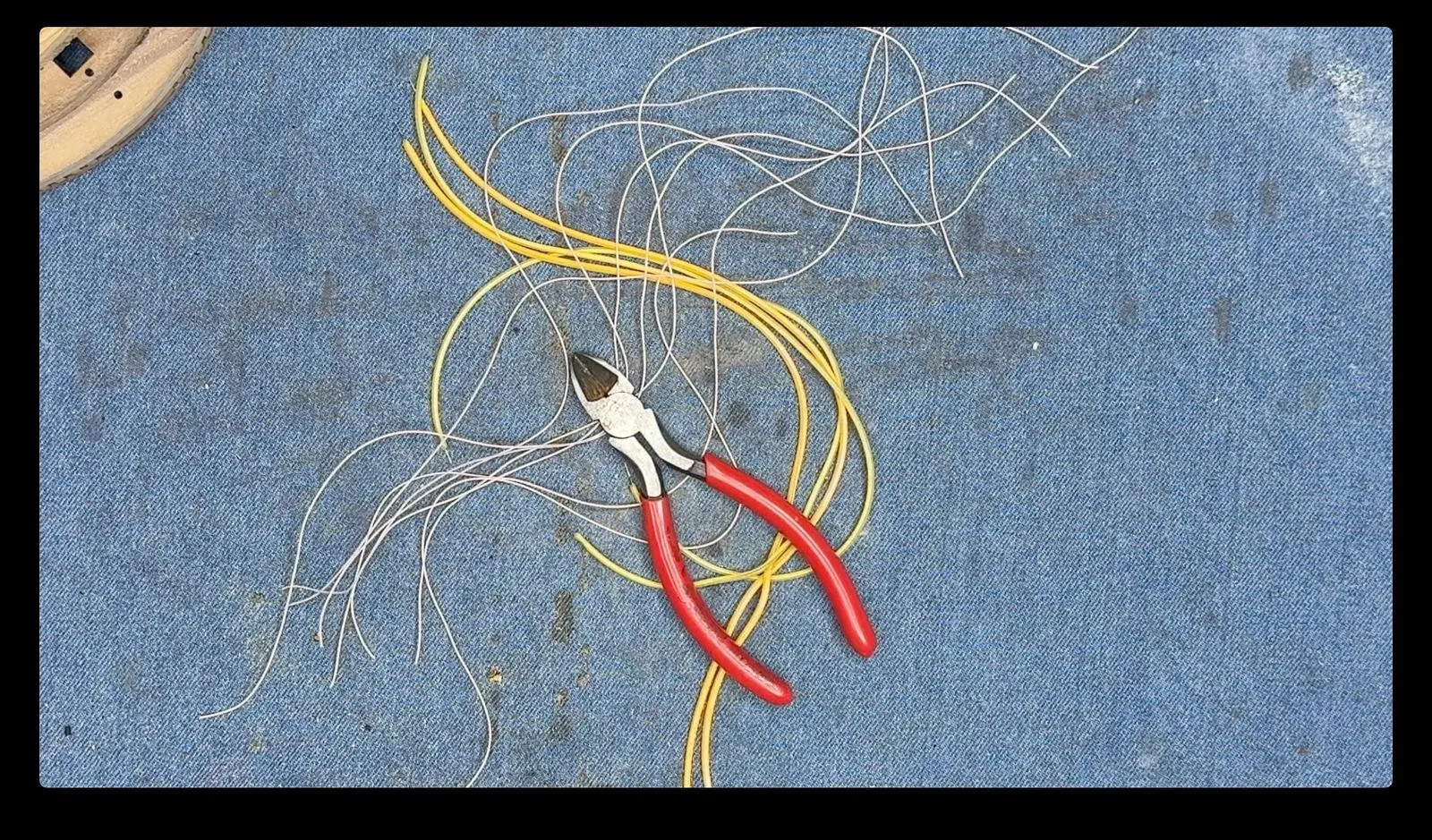 Wooden Reactor Simulator: wiring looms prepared for installation