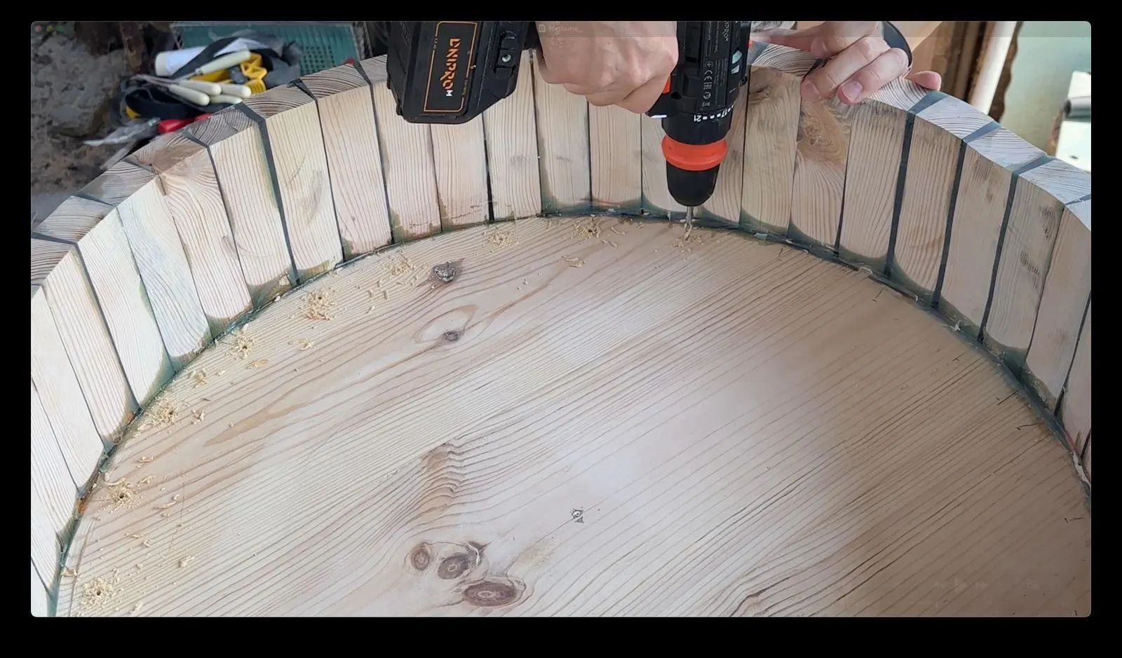 Animated Wooden Fountain: fastening the basin wall to the base